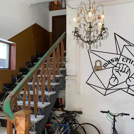 Hostal Atlas *