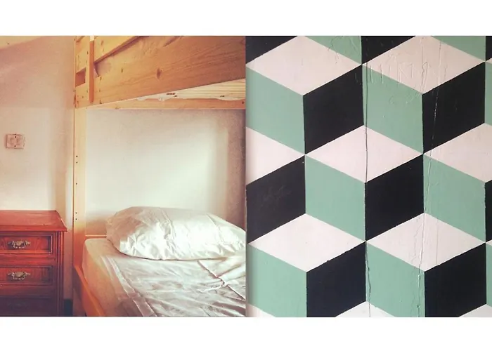 אכסניה Atlas *