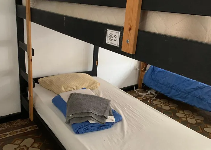 Atlas אכסניה *